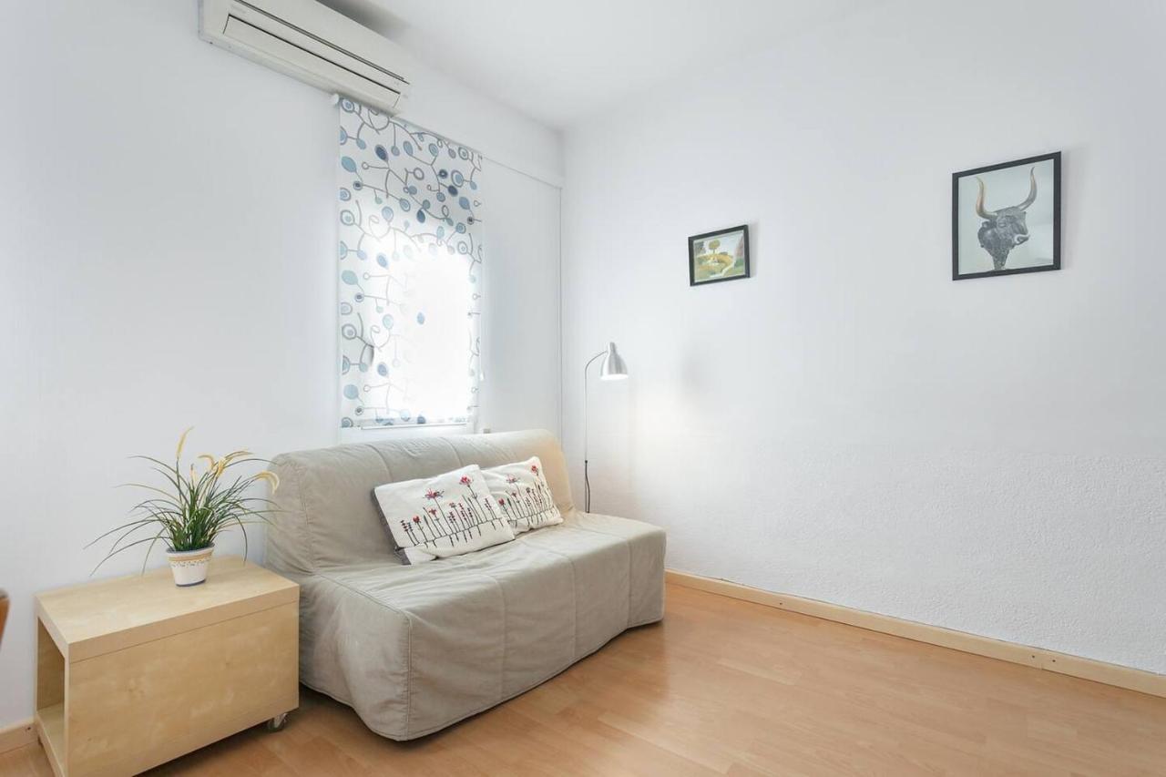 Aparteasy - Lightly, Central And Quiet Apartment Барселона Экстерьер фото
